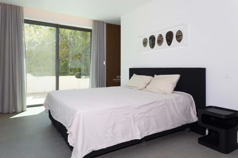 Moradia T4 para Venda em Ferragudo Foto 18