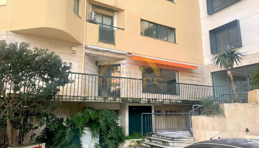 Negócio para Venda em Algés, Linda-A-Velha e Cruz Quebrada-Dafundo