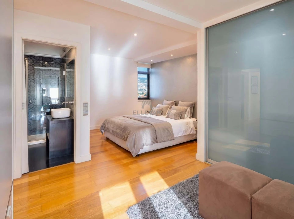 Apartamento T3 para Venda em São Martinho Foto 23