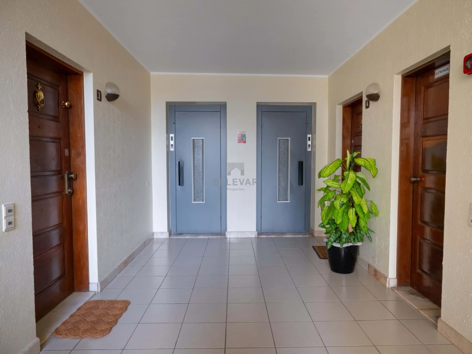 Apartamento T3 para Venda em São Martinho Foto 28