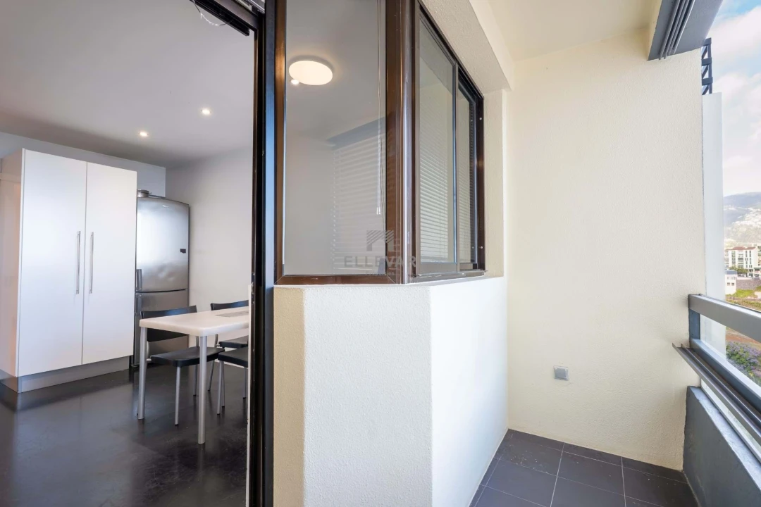 Apartamento T3 para Venda em São Martinho Foto 17