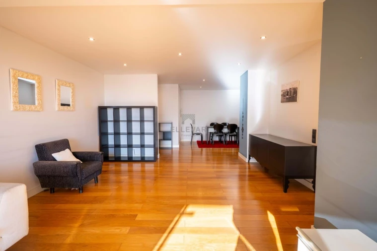 Apartamento T3 para Venda em São Martinho Foto 8