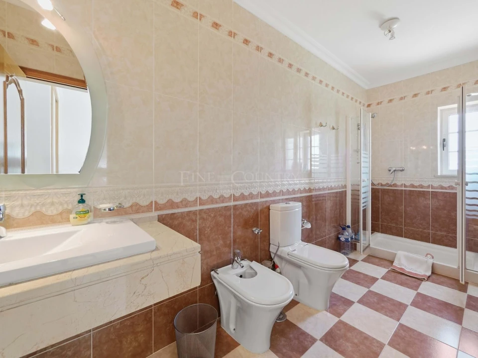 Moradia T5 para Venda em Lagoa e Carvoeiro Foto 37