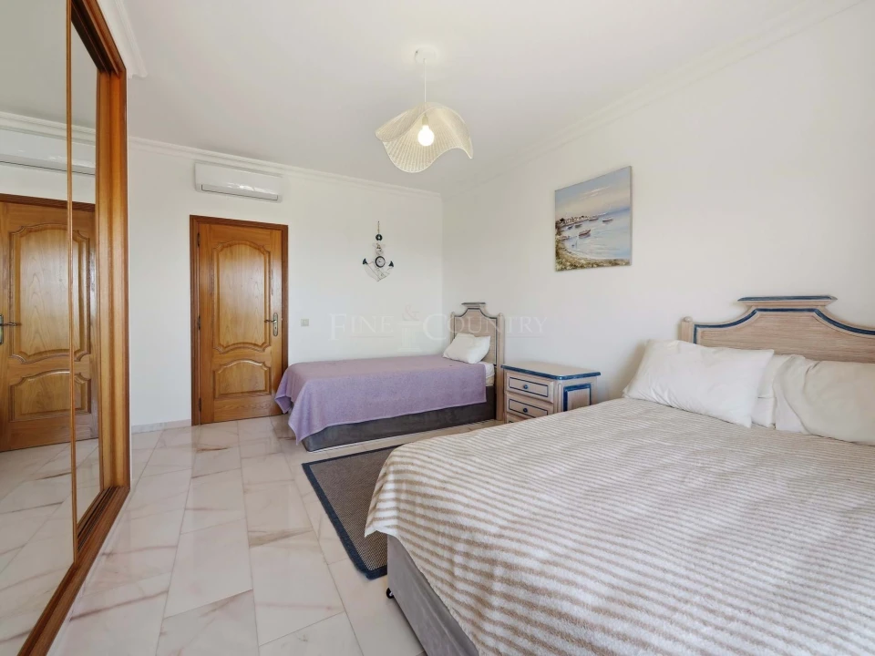 Moradia T5 para Venda em Lagoa e Carvoeiro Foto 47