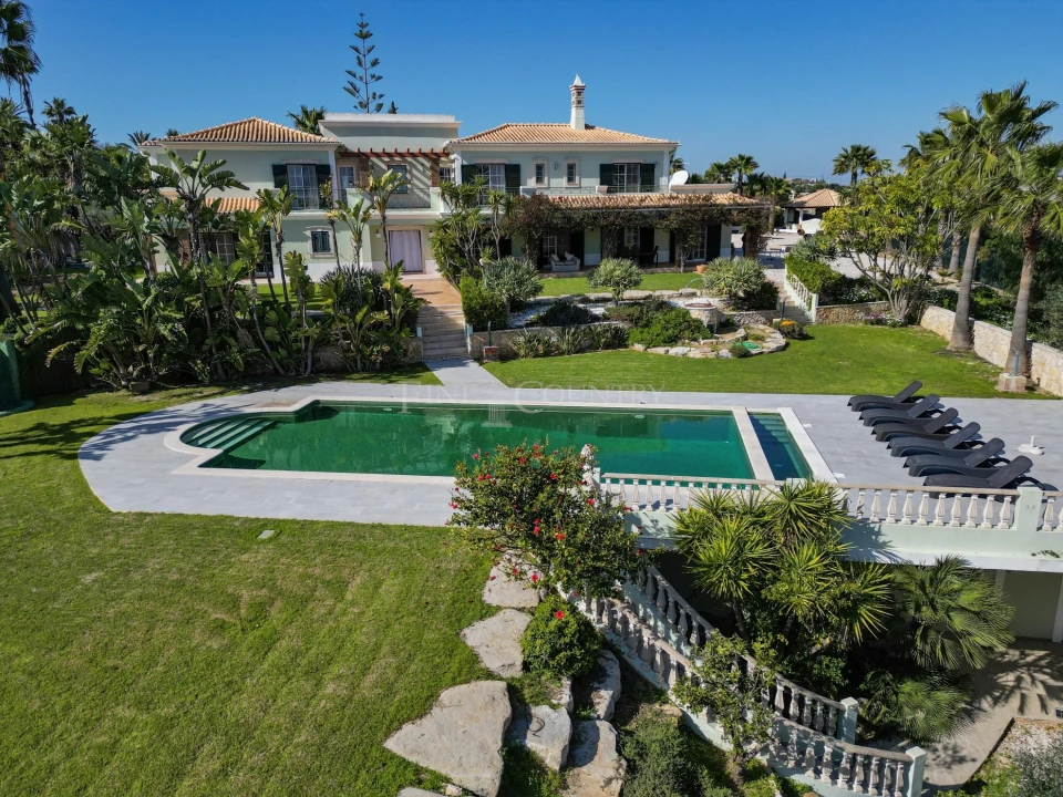 Moradia T5 para Venda em Lagoa e Carvoeiro Foto 1