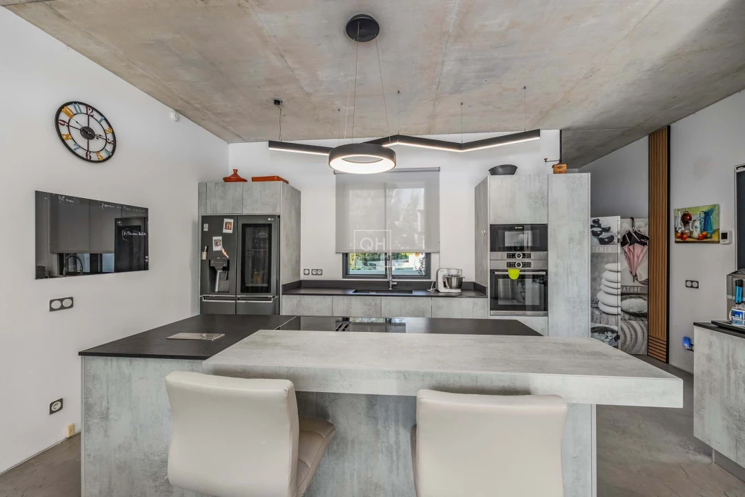 Moradia T4 para Venda em Almancil Foto 6