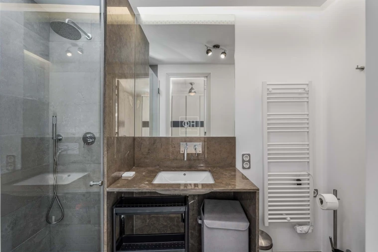 Moradia T4 para Venda em Almancil Foto 17