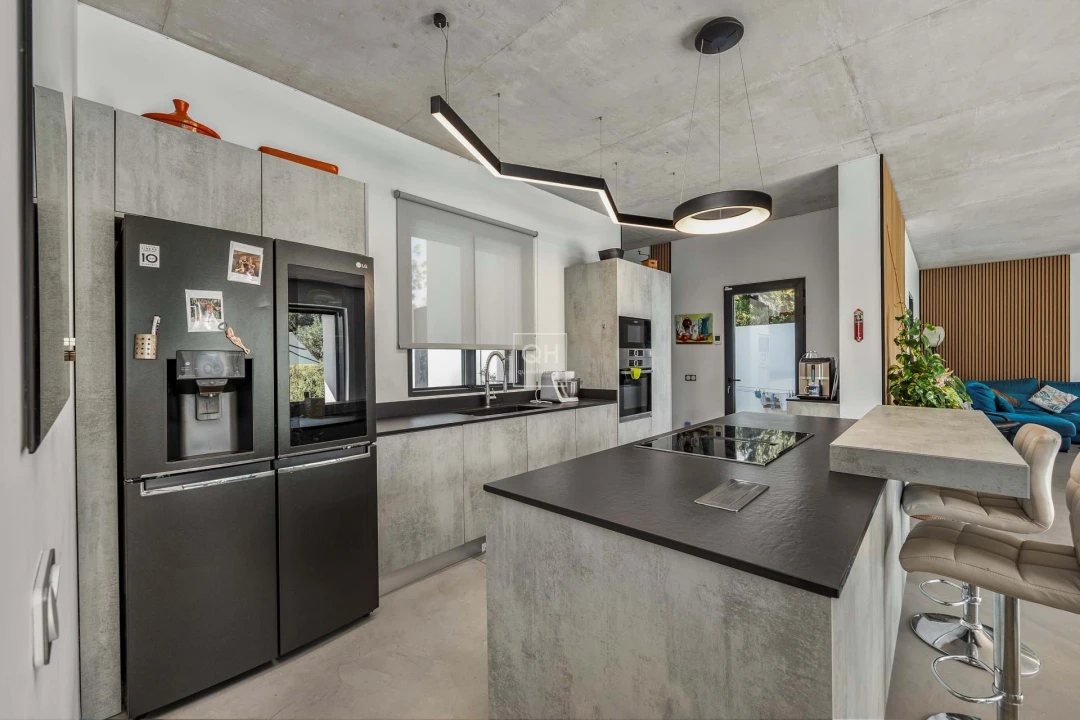 Moradia T4 para Venda em Almancil Foto 5