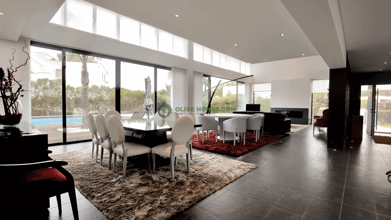 Moradia T5 para Venda em Quarteira Foto 61