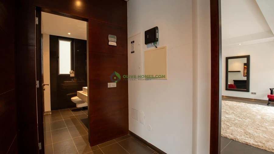 Moradia T5 para Venda em Quarteira Foto 28