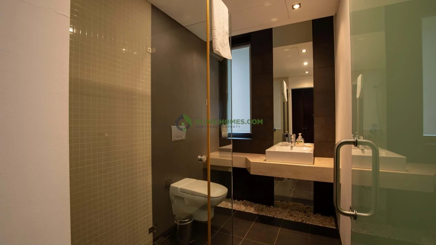 Moradia T5 para Venda em Quarteira Foto 27