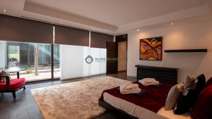 Moradia T5 para Venda em Quarteira Foto 30