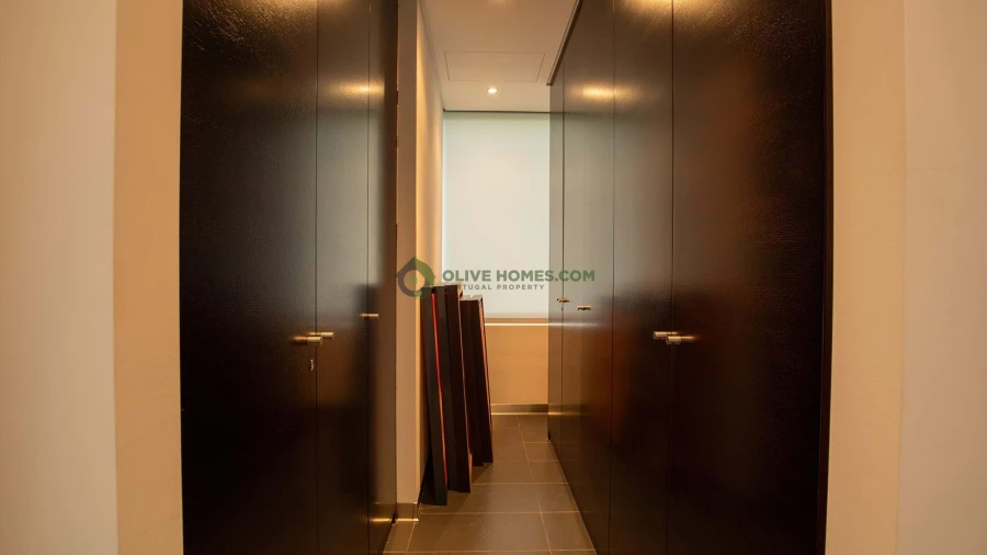 Moradia T5 para Venda em Quarteira Foto 40