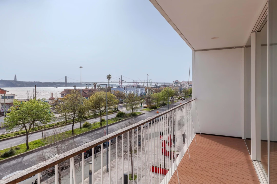 Apartamento T3 para Venda em Misericórdia Foto 5