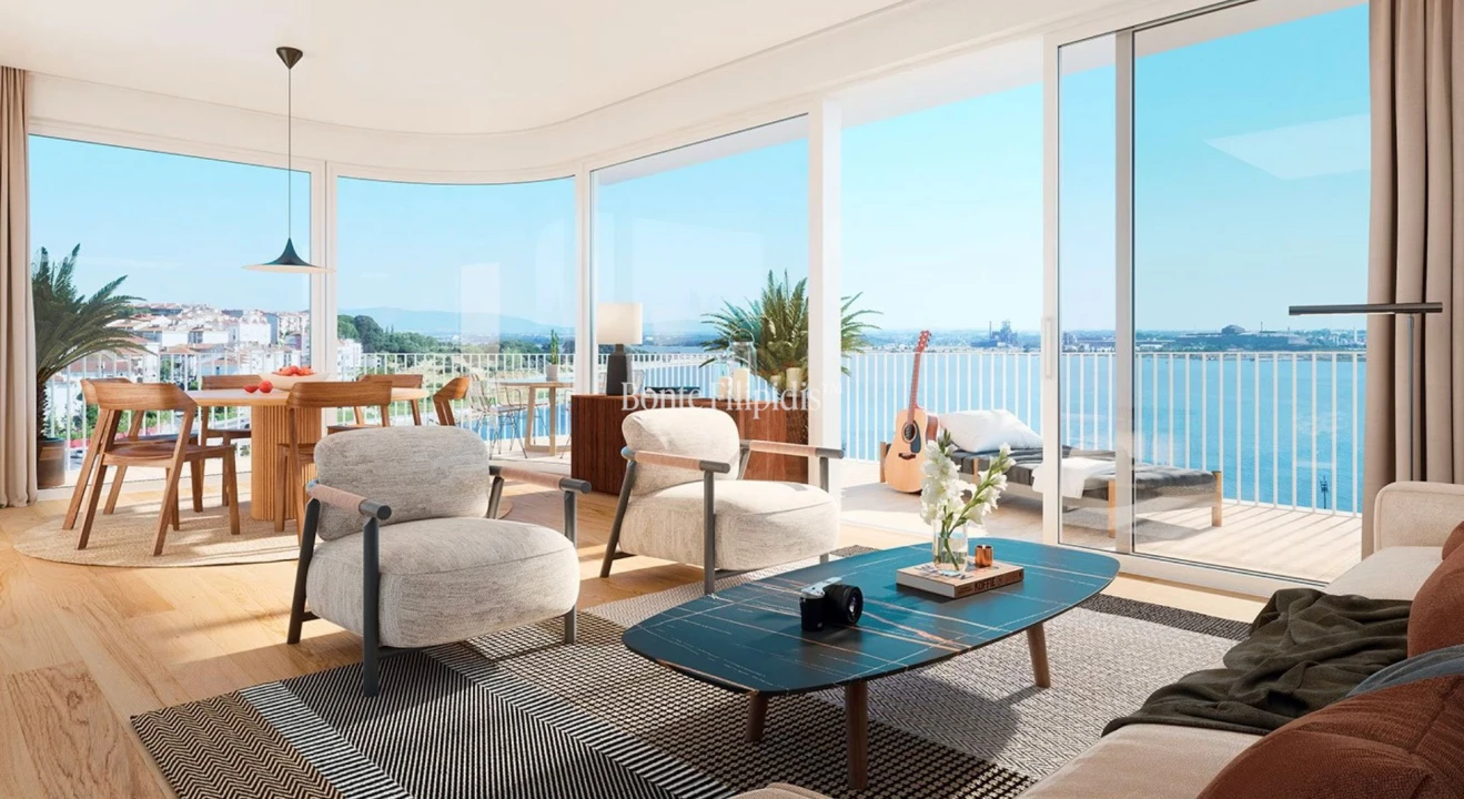 Apartamento T4 para Venda em Barreiro e Lavradio Foto 2