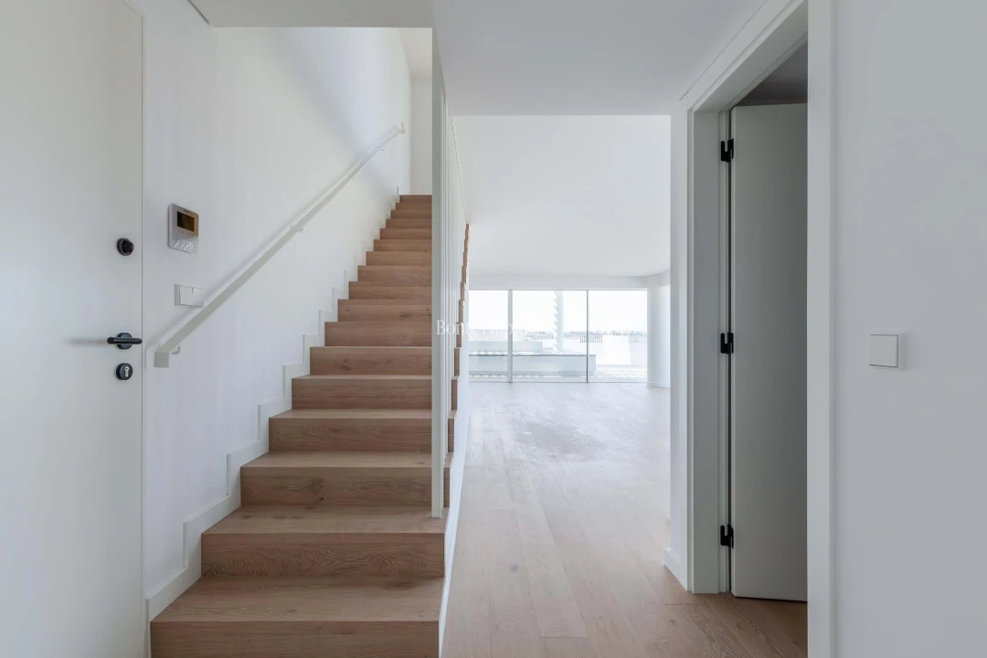 Apartamento T4 para Venda em Barreiro e Lavradio Foto 2