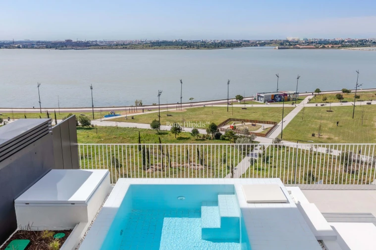 Apartamento T4 para Venda em Barreiro e Lavradio Foto 27