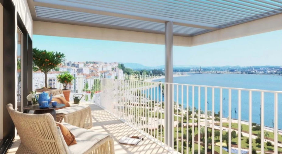 Apartamento T4 para Venda em Barreiro e Lavradio Foto 1