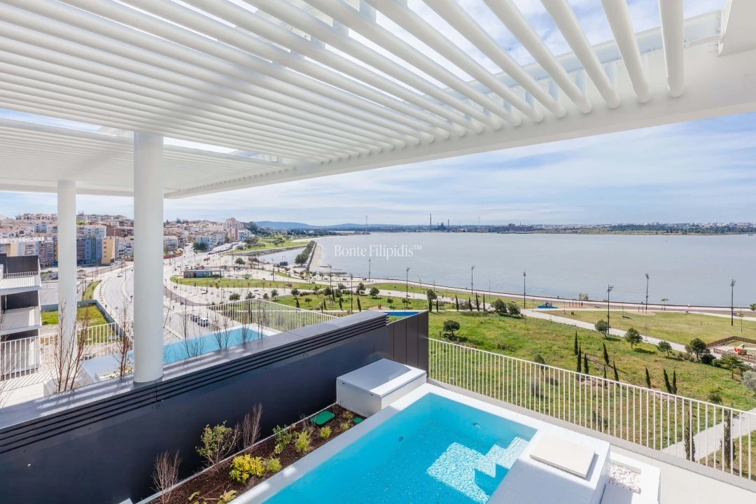 Apartamento T4 para Venda em Barreiro e Lavradio Foto 1
