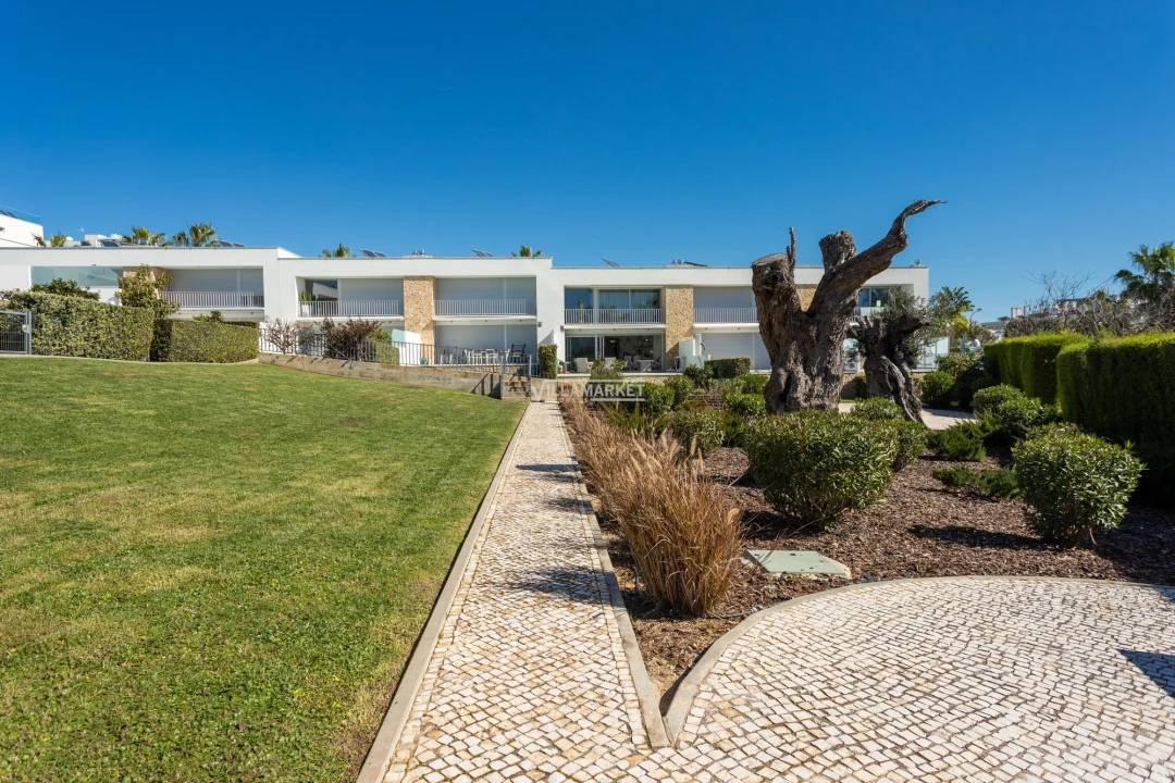 Moradia T3 para Venda em Albufeira e Olhos de Água Foto 43