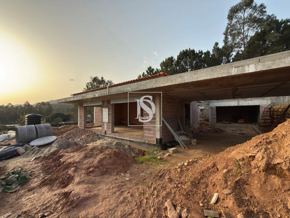 Moradia T3 para Venda em Torre e Vila Mou Foto 5