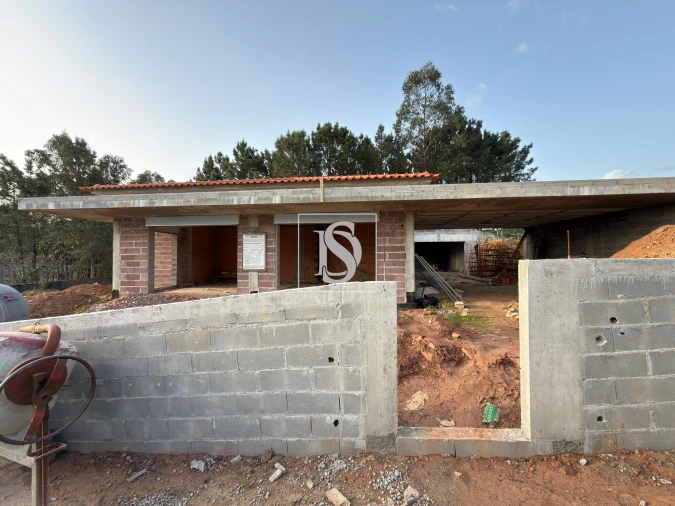 Moradia T3 para Venda em Torre e Vila Mou Foto 3