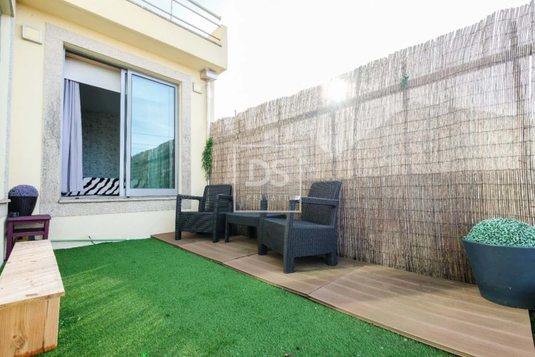 Moradia T4 para Venda em Fânzeres e São Pedro da Cova Foto 9