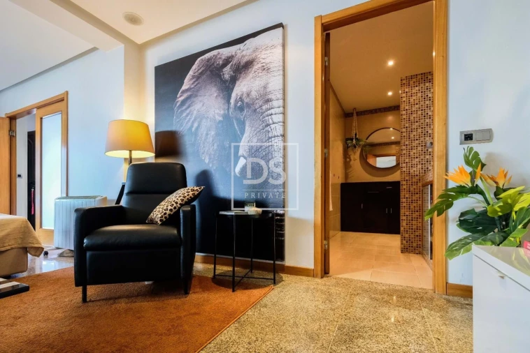 Moradia T4 para Venda em Fânzeres e São Pedro da Cova Foto 2