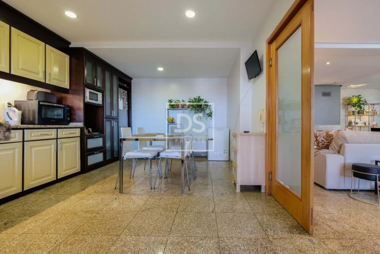 Moradia T4 para Venda em Fânzeres e São Pedro da Cova Foto 13