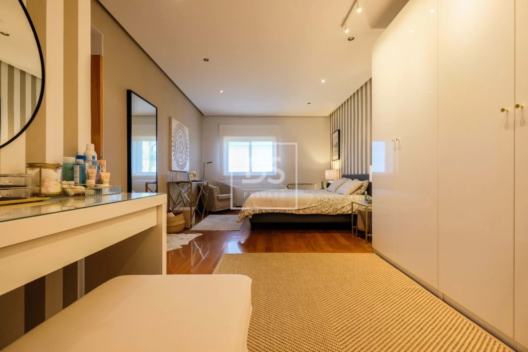 Moradia T4 para Venda em Fânzeres e São Pedro da Cova Foto 5