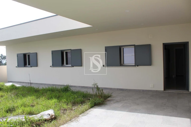 Moradia T3 para Venda em Eiriz Foto 17