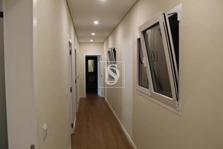 Moradia T3 para Venda em Eiriz Foto 8