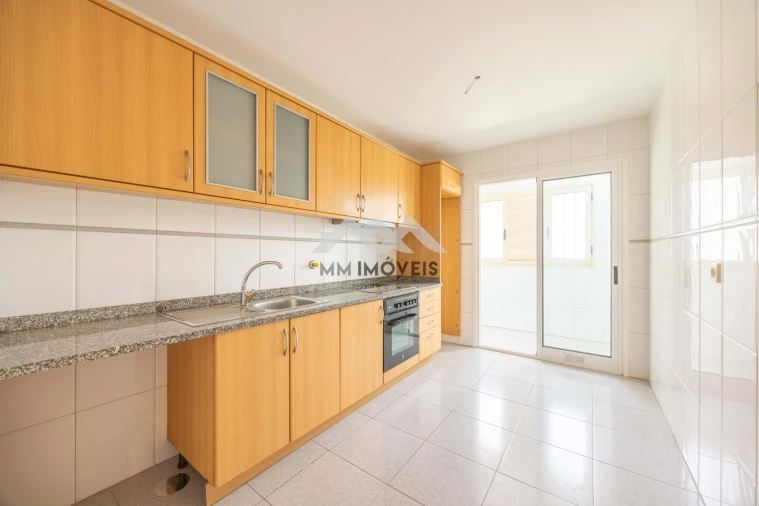 Apartamento T2 para Arrendamento em Ermesinde Foto 2