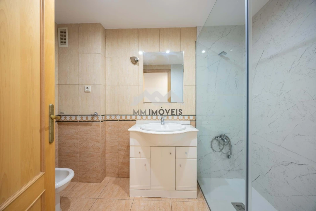 Apartamento T2 para Arrendamento em Ermesinde Foto 5