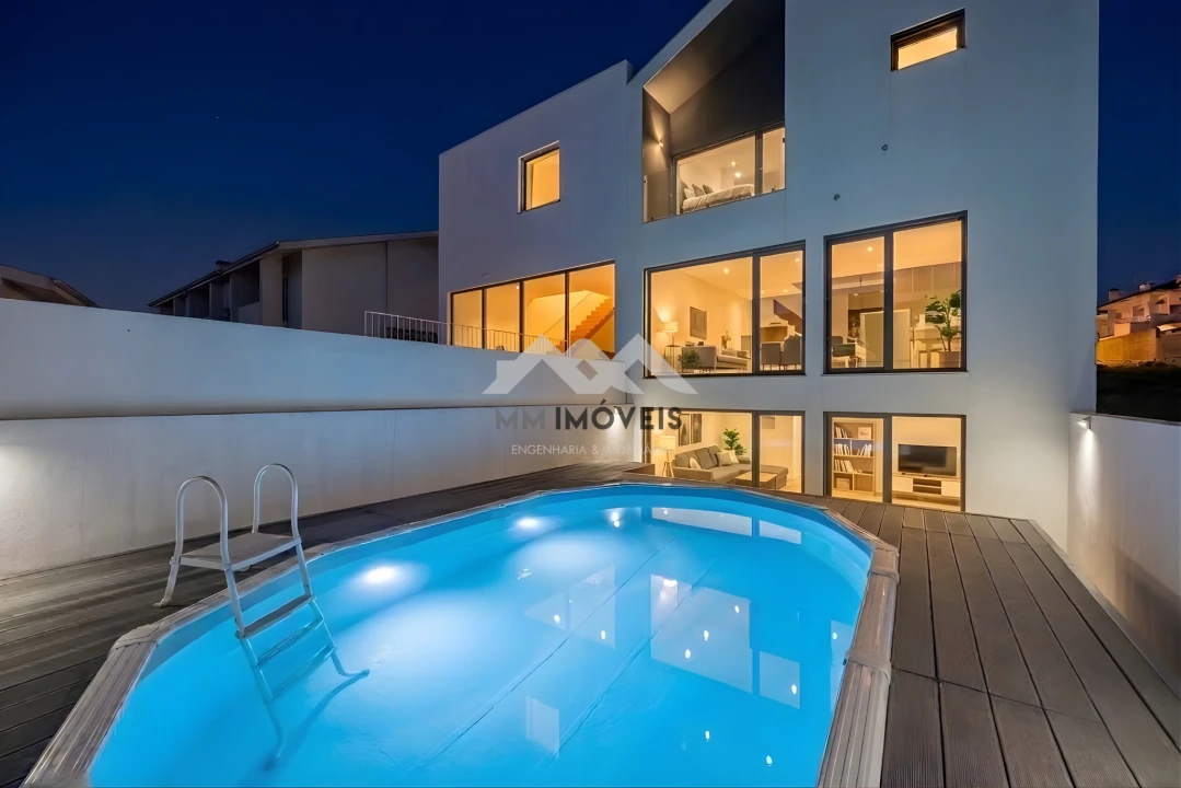 Moradia T3 para Venda em Alfena Foto 32