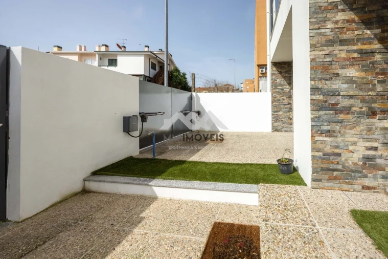 Moradia T3 para Venda em Alfena Foto 25