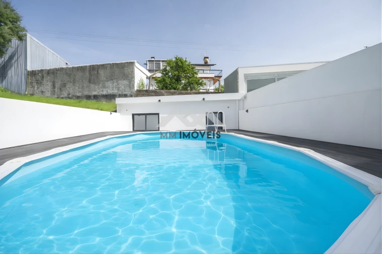 Moradia T3 para Venda em Alfena Foto 4