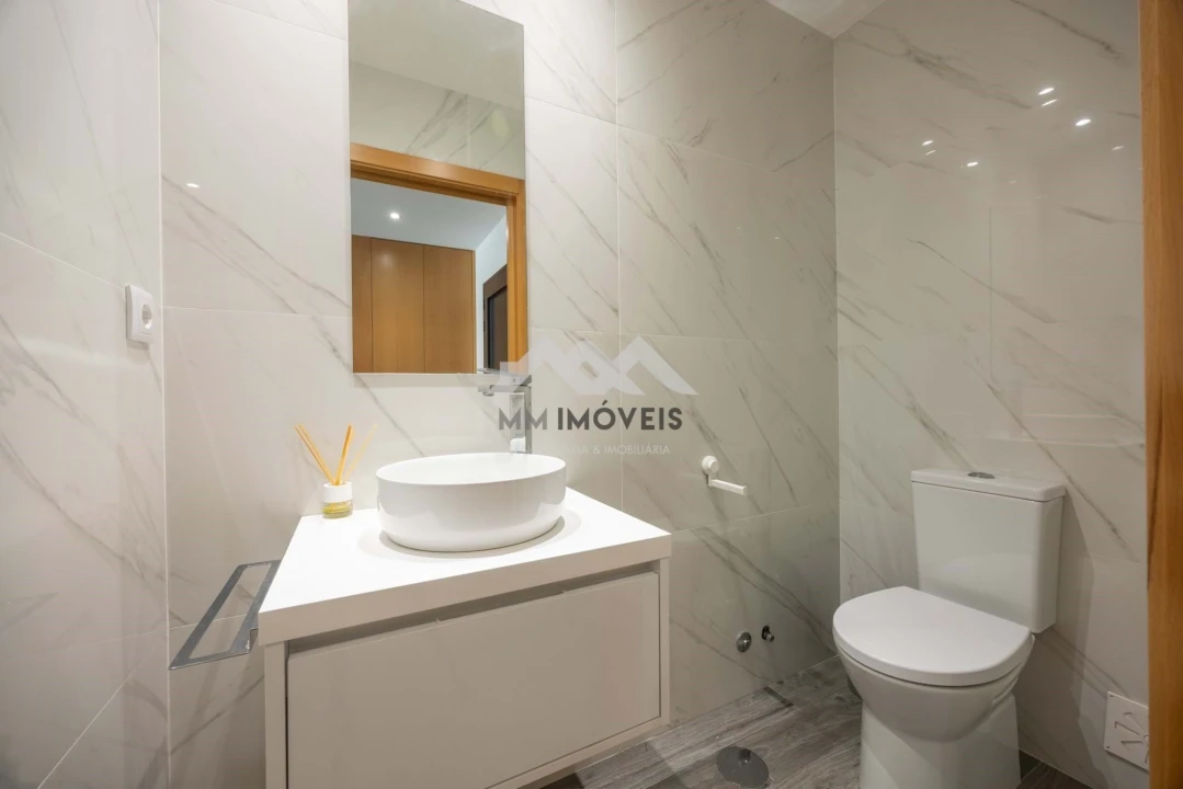 Moradia T3 para Venda em Alfena Foto 5