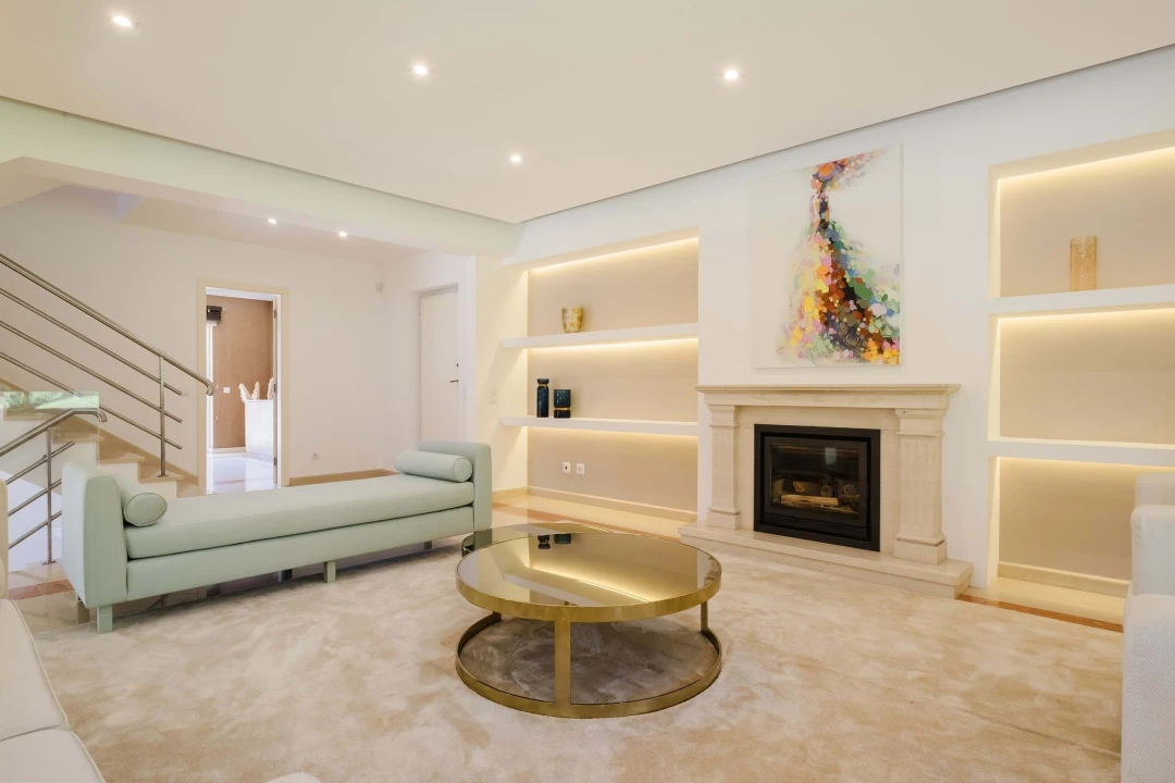 Moradia T5 para Arrendamento em Alcabideche Foto 8