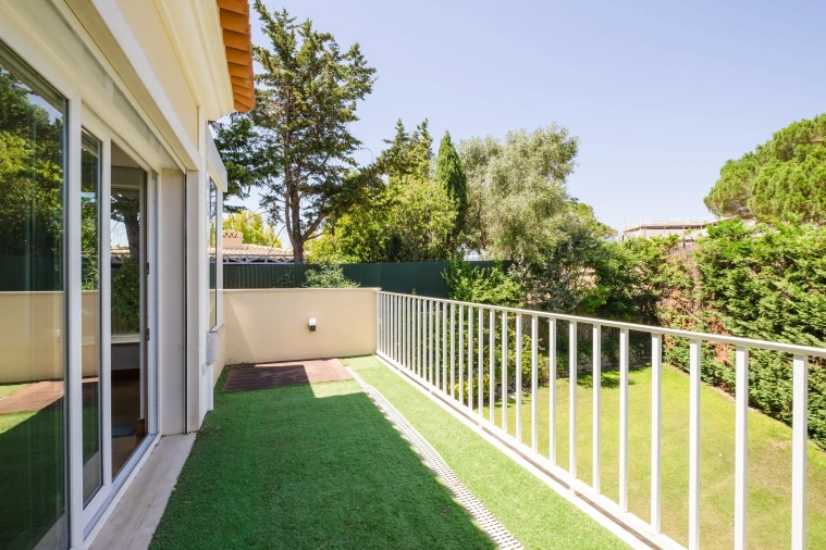 Moradia T5 para Arrendamento em Alcabideche Foto 18