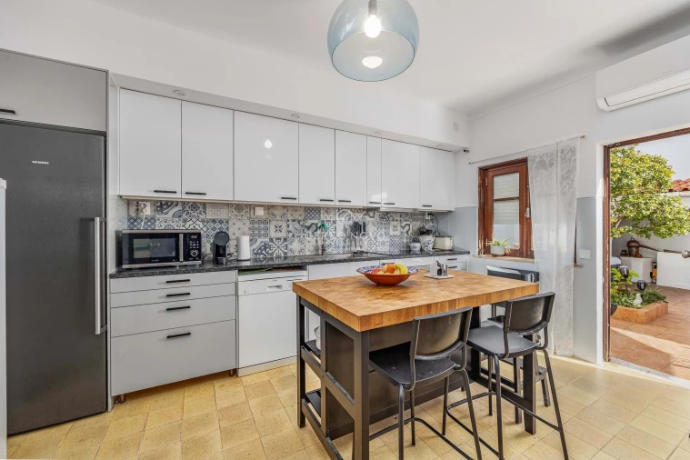 Moradia T3 para Venda em São Silvestre Foto 3