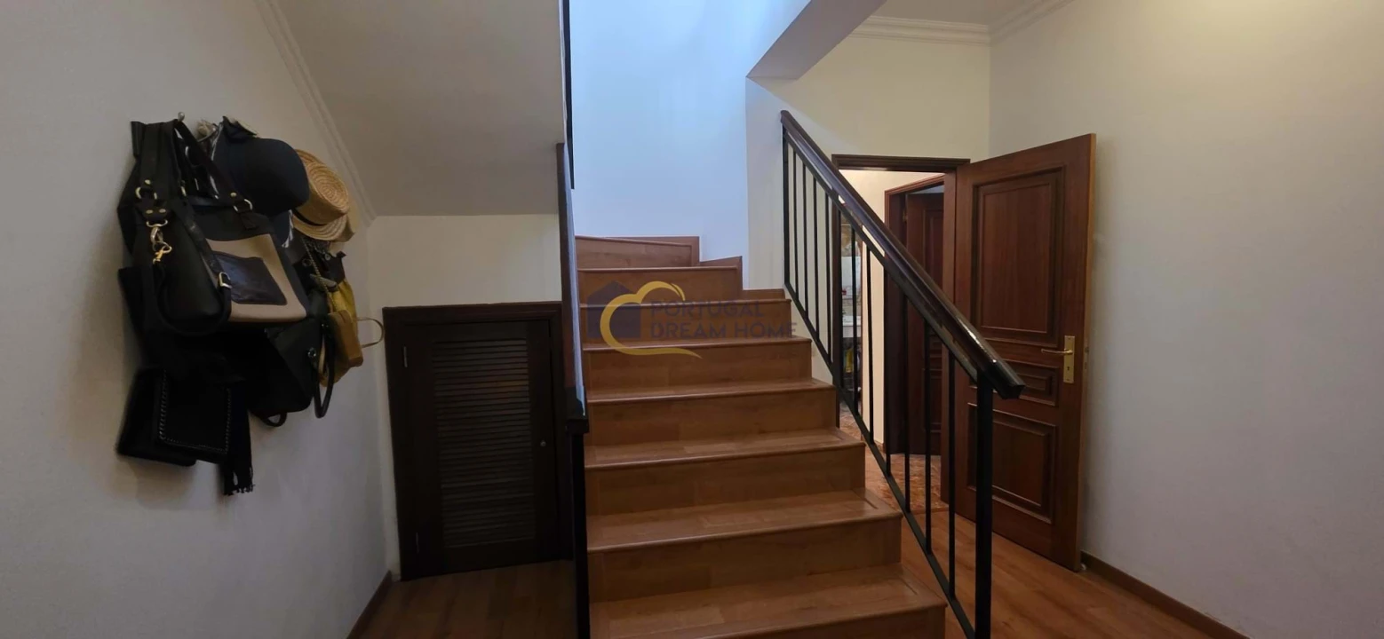 Moradia T5 para Venda em Salir Foto 25