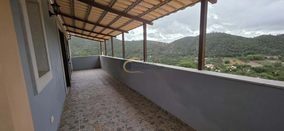 Moradia T5 para Venda em Salir Foto 30