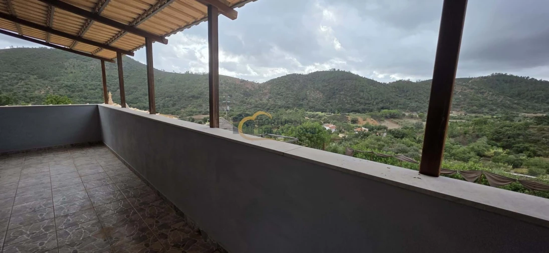 Moradia T5 para Venda em Salir Foto 29