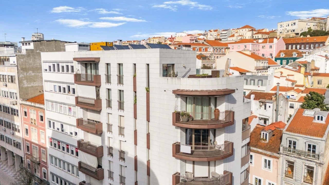 Apartamento T4 para Venda em Santo António Foto 23