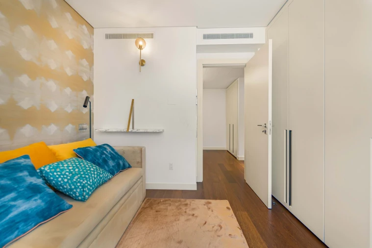 Apartamento T4 para Venda em Santo António Foto 13