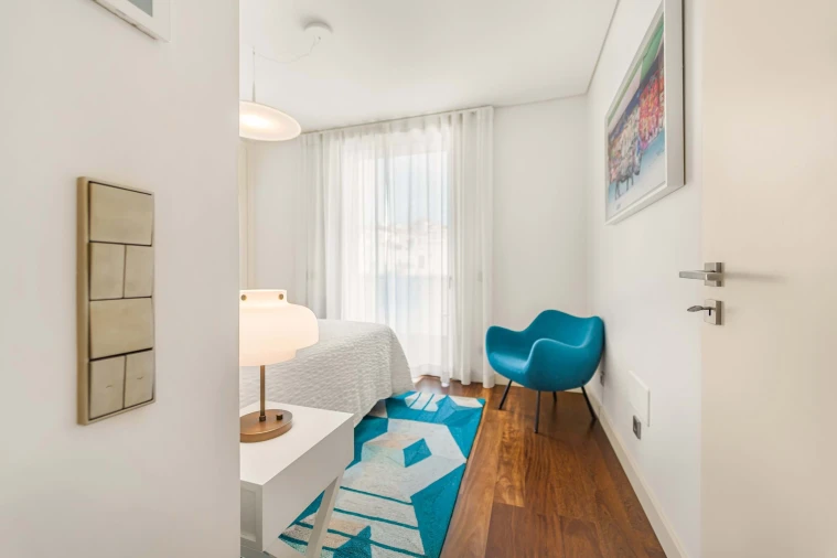 Apartamento T4 para Venda em Santo António Foto 9