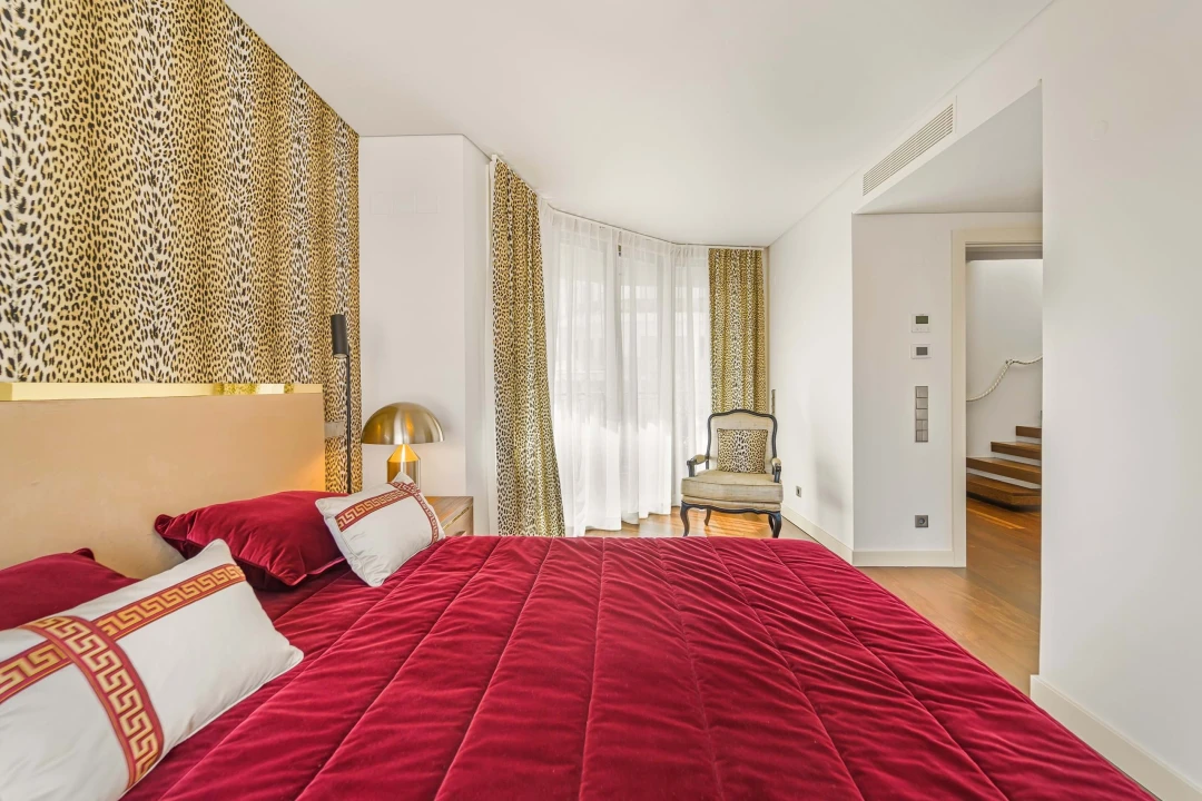 Apartamento T4 para Venda em Santo António Foto 3