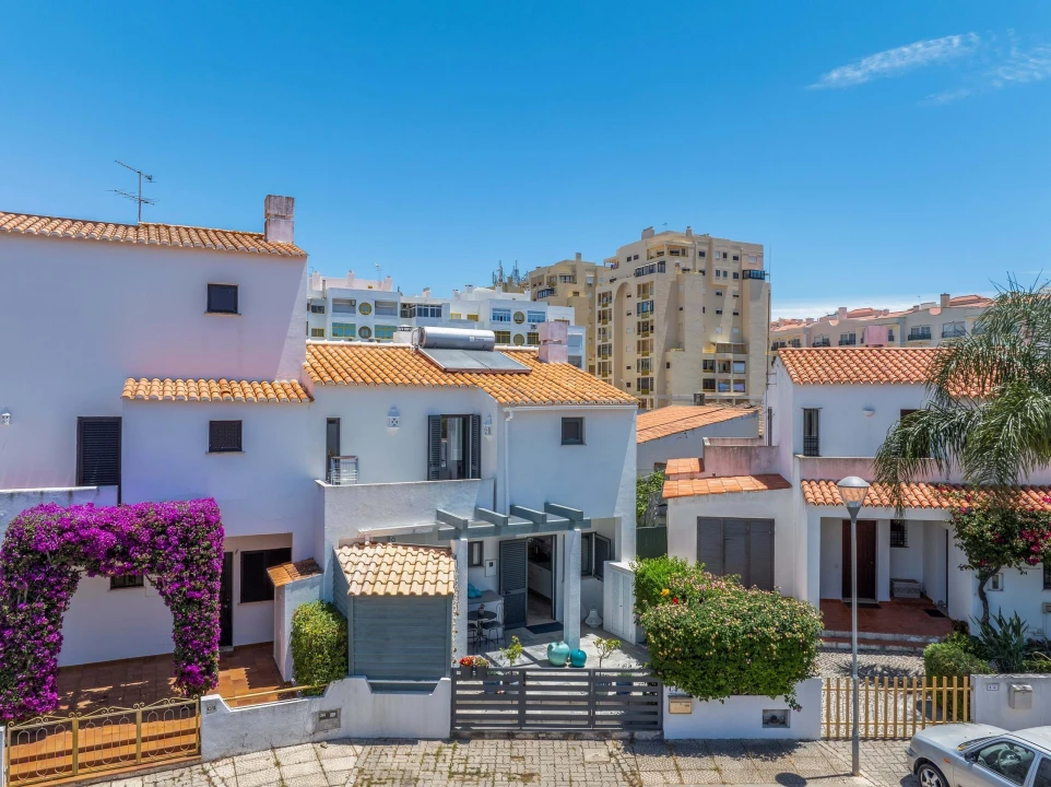 Moradia T2 para Venda em Quarteira Foto 47