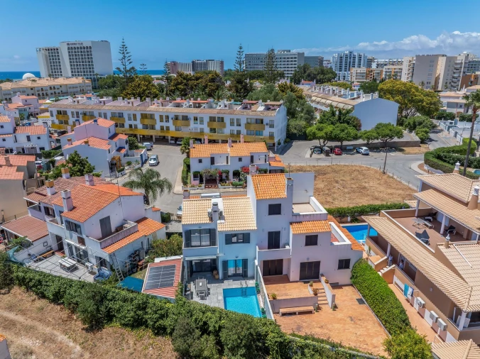 Moradia T2 para Venda em Quarteira Foto 48